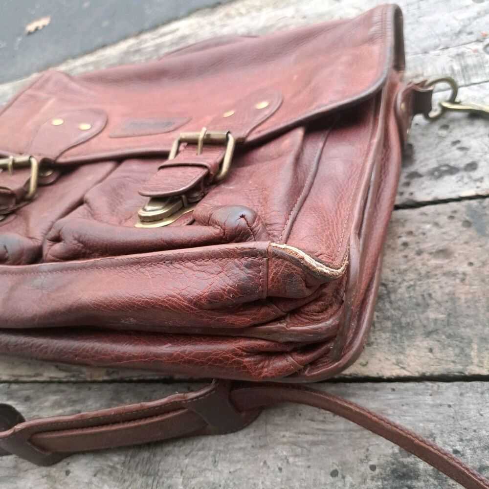 Duluth Trading Co Vintage Brown Leather Messenger Book Laptop Shoulder Bag - Picture 5 of 11